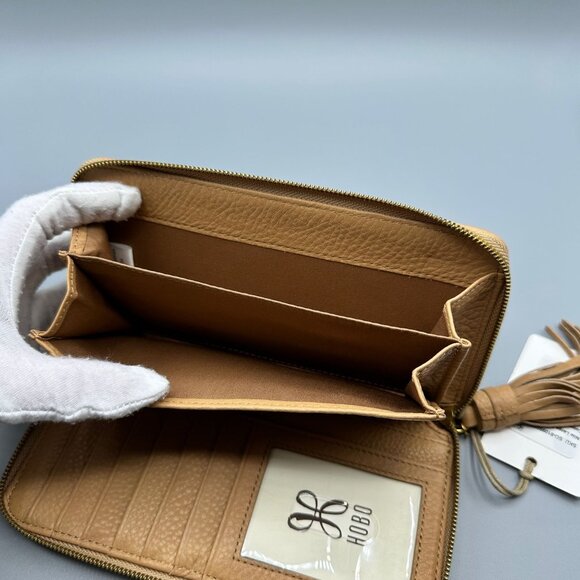 HOBO Nila Large Zip Around Continental Wallet Sandstone Pebbled Leather *READ* - Picture 11 of 16